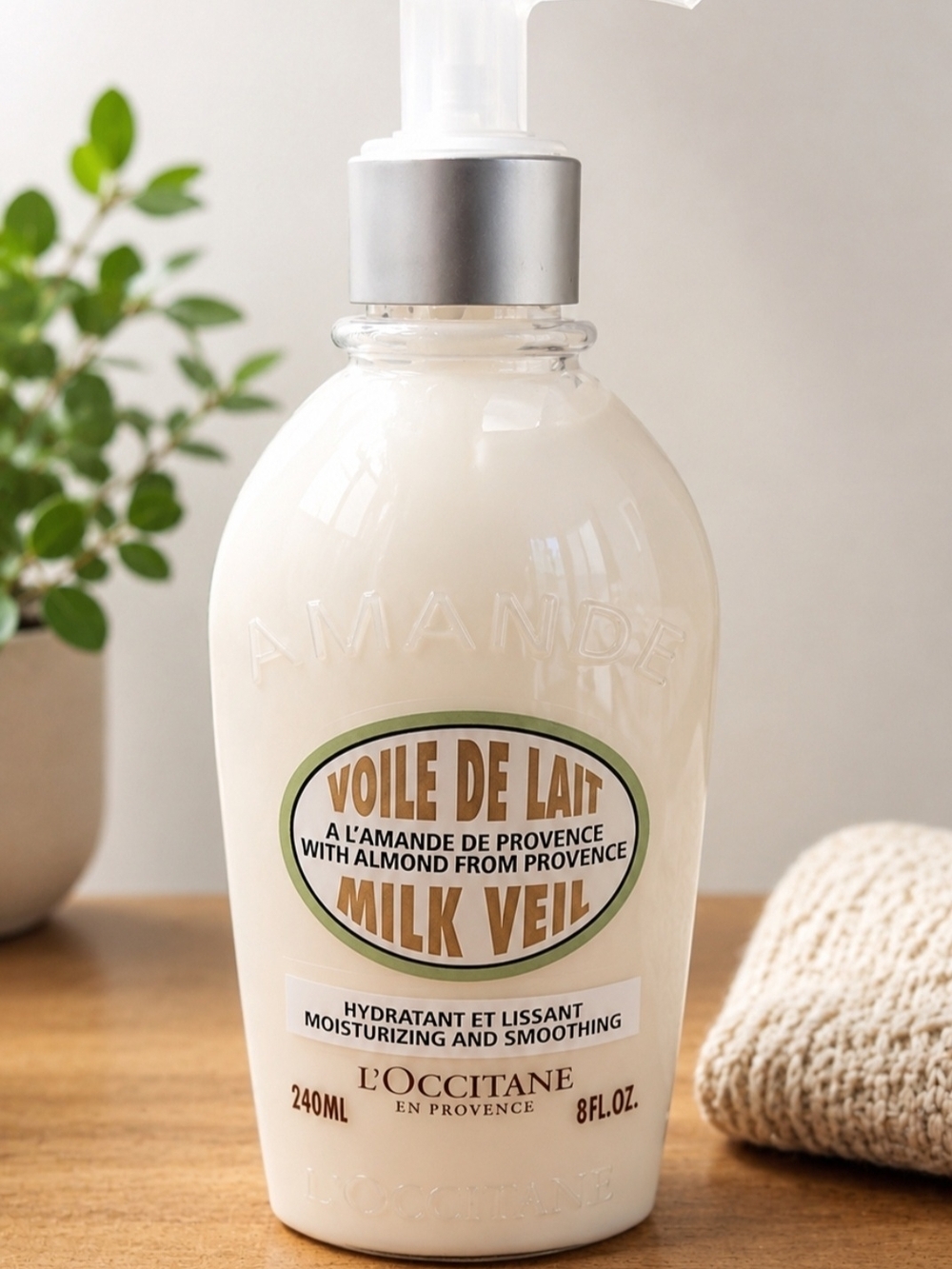 L'OCCITANE Milk Veil Almond Moisturizing Body Milk